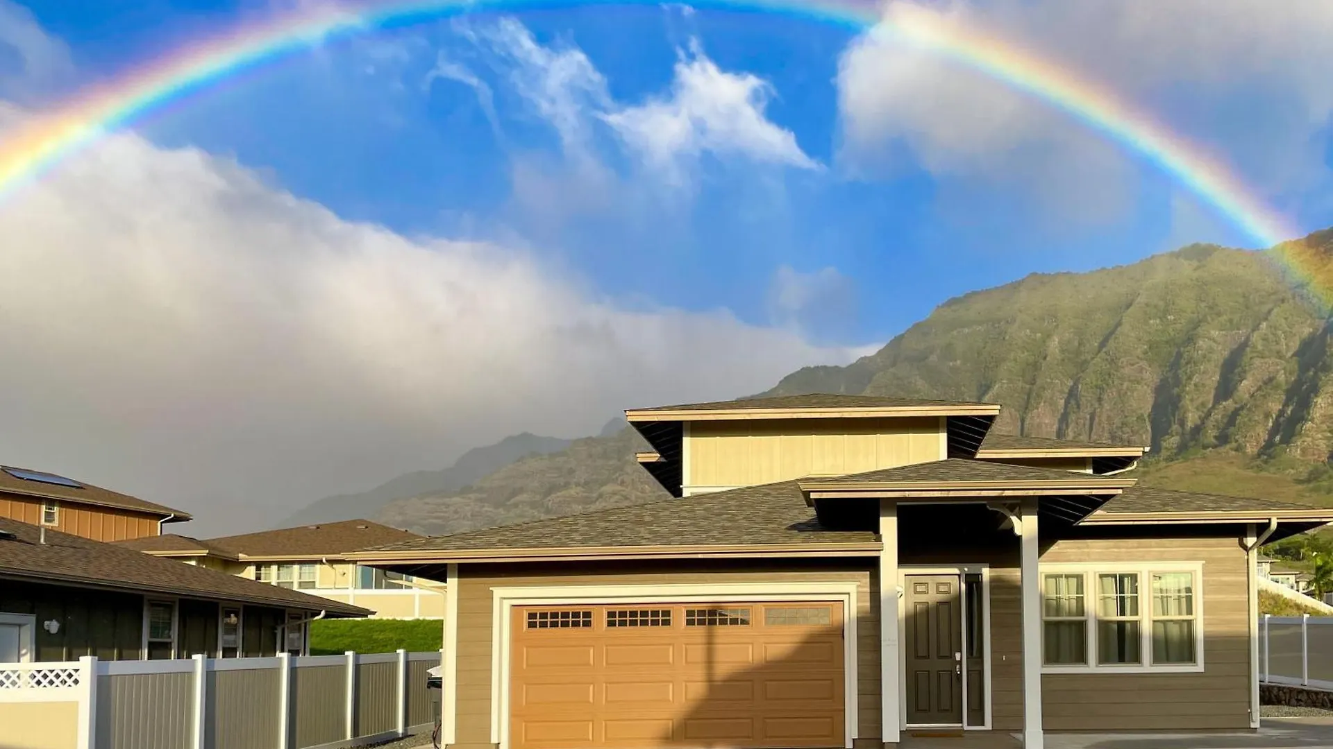 Semesterbostad Makaha Villa By Avantstay Mountain Ocean Views Waianae