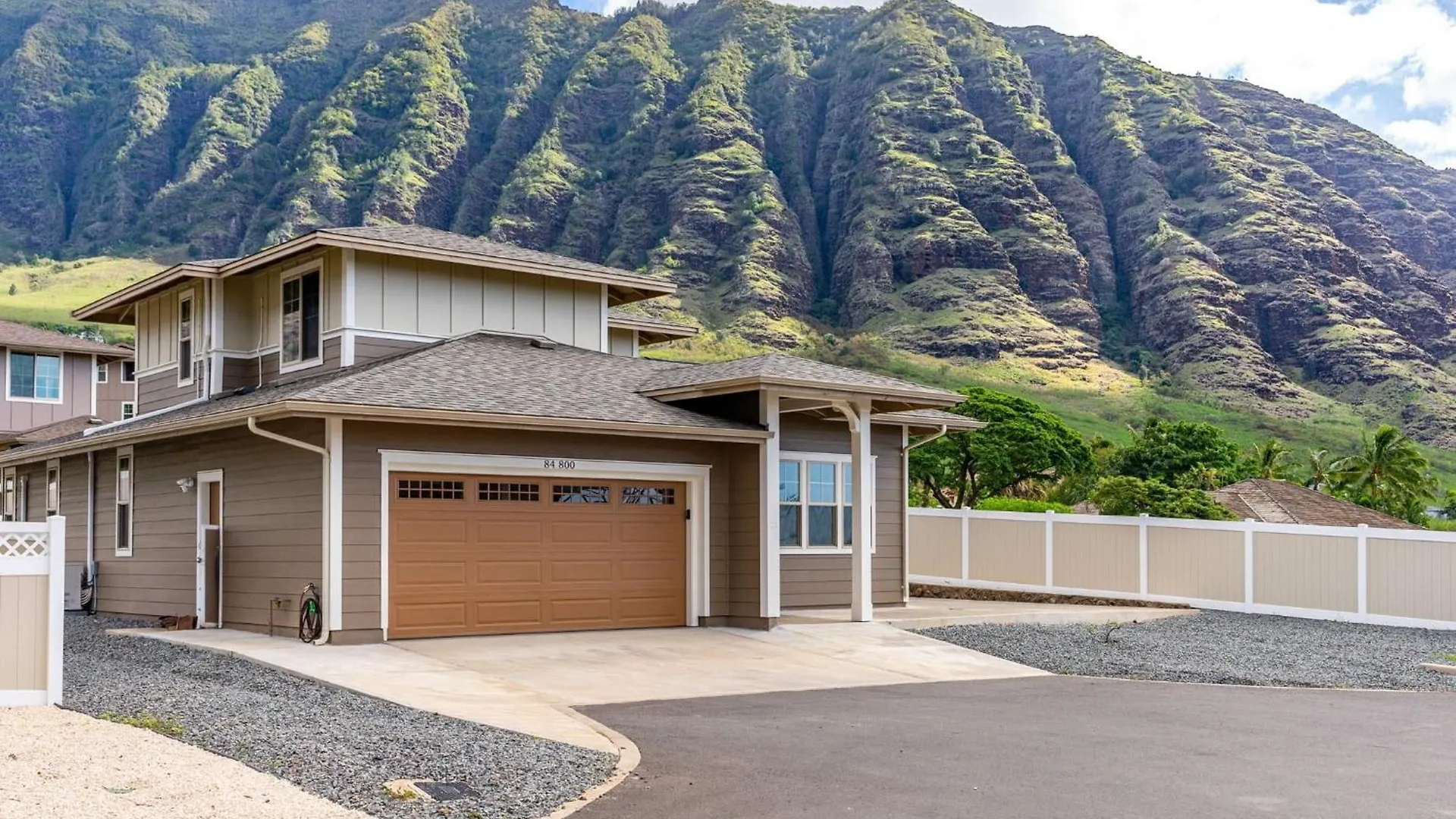 Makaha Villa By Avantstay Mountain Ocean Views Waianae