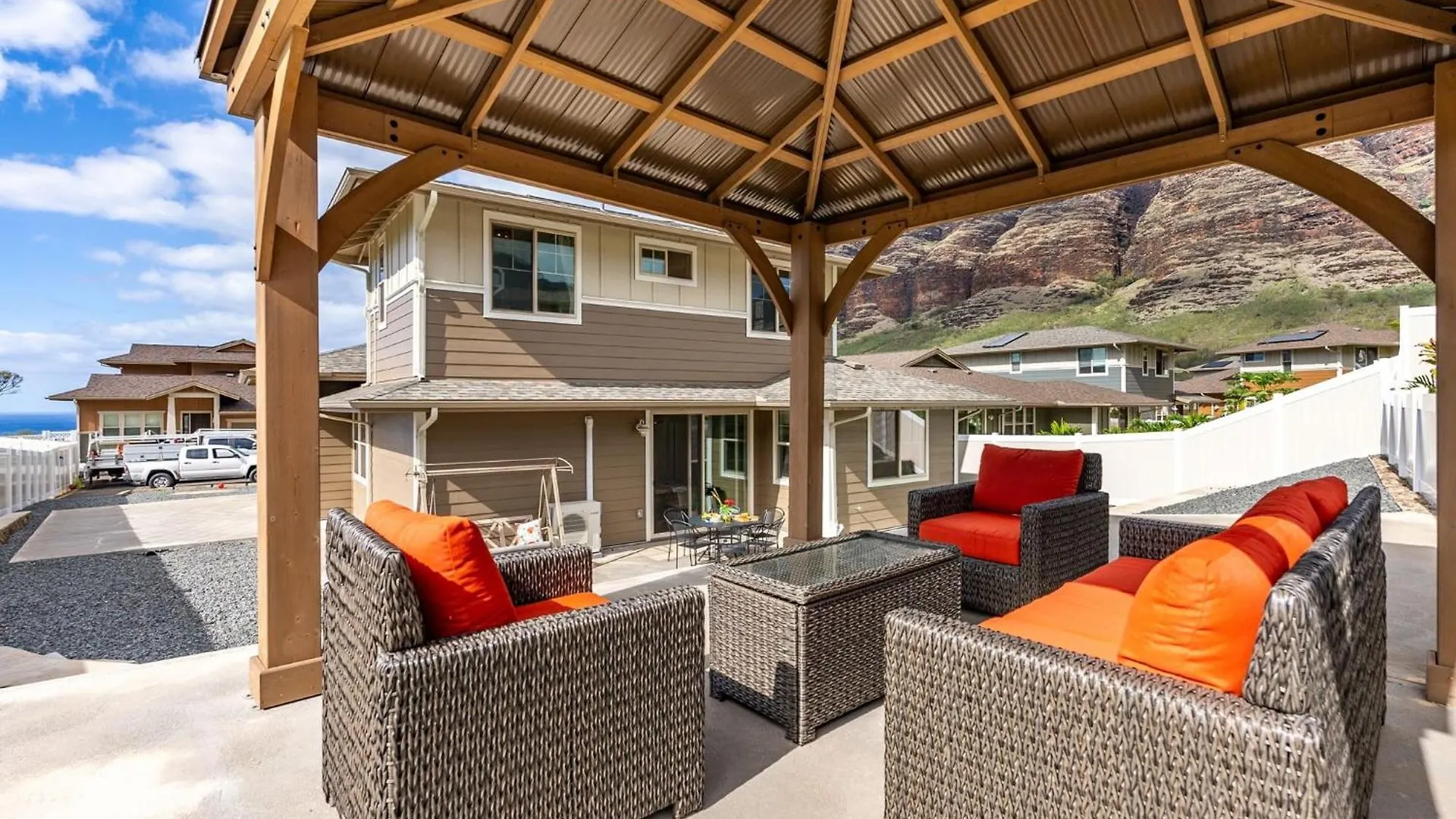 Makaha Villa By Avantstay Mountain Ocean Views Waianae Semesterbostad