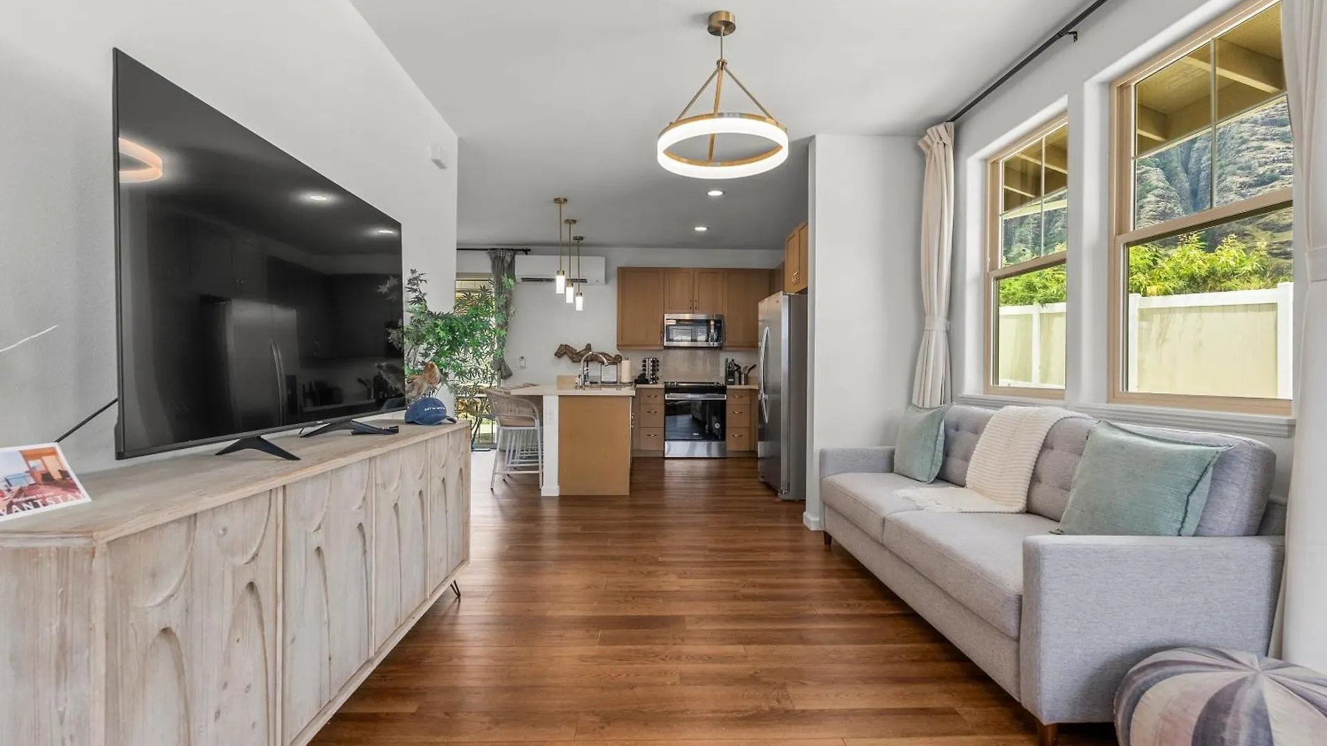 Makaha Villa By Avantstay Mountain Ocean Views Waianae USA